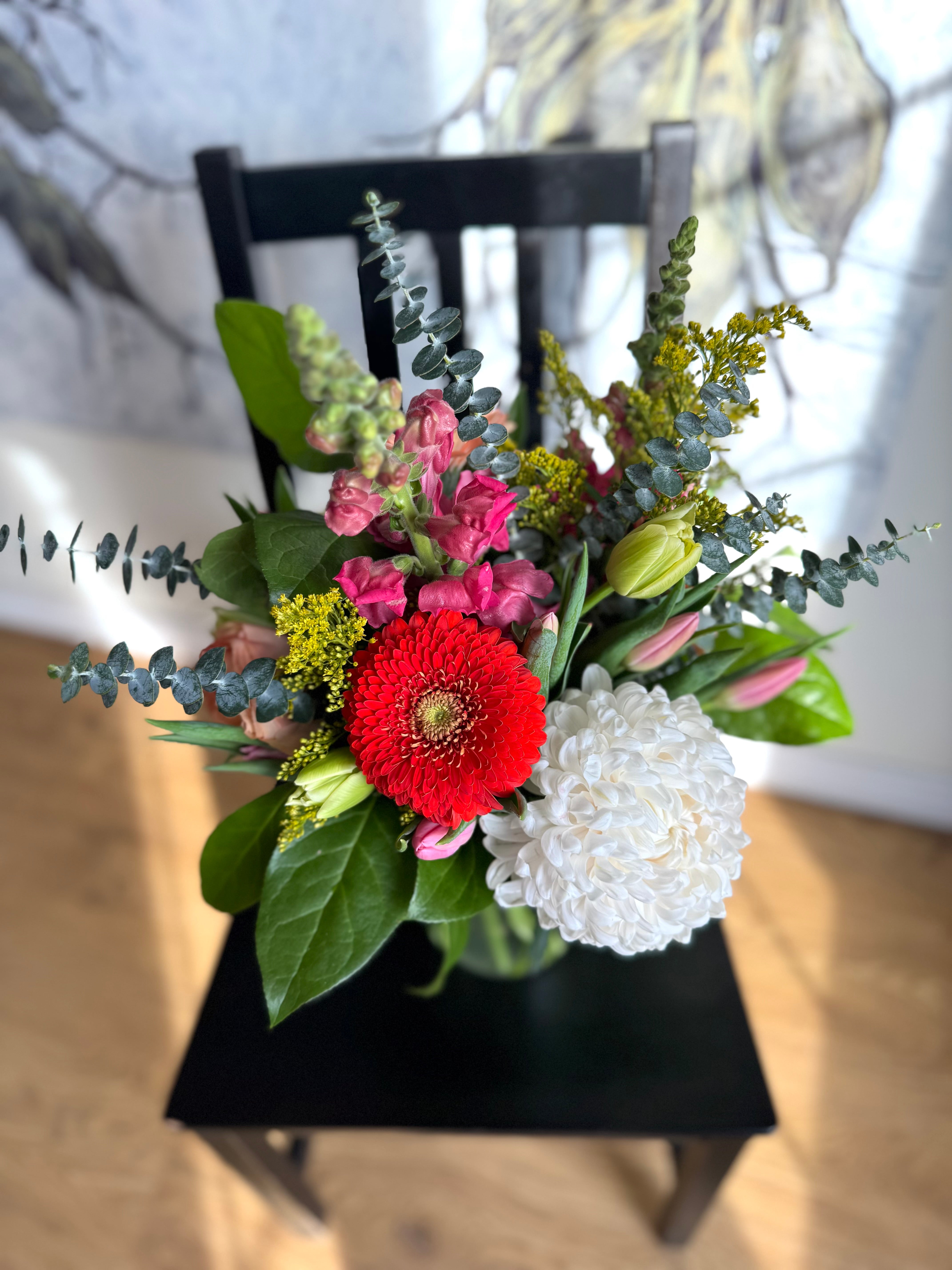 Medium Vase Arrangement